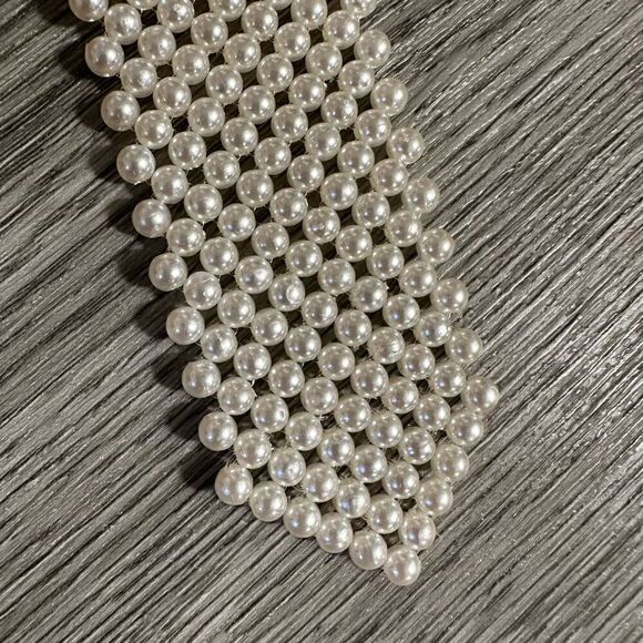 NWOT Faux Pearl Tie Necklace OS - Picture 4 of 7